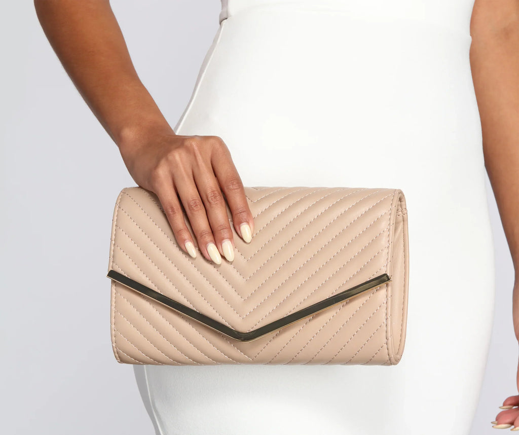 Timeless Chevron Clutch