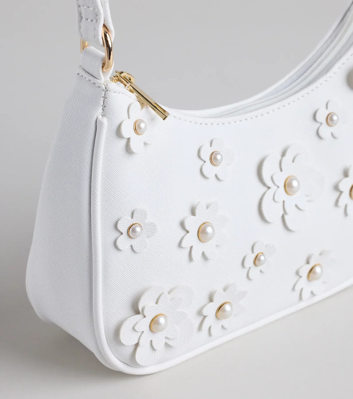 Polished Blooms Flower Pearl Shoulder Bag
