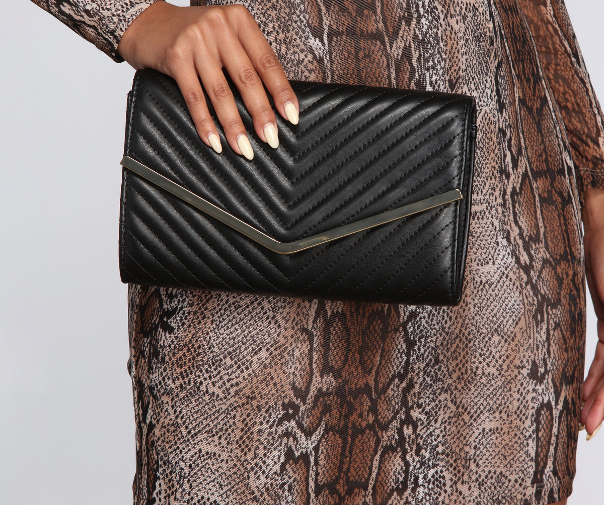 Timeless Chevron Clutch