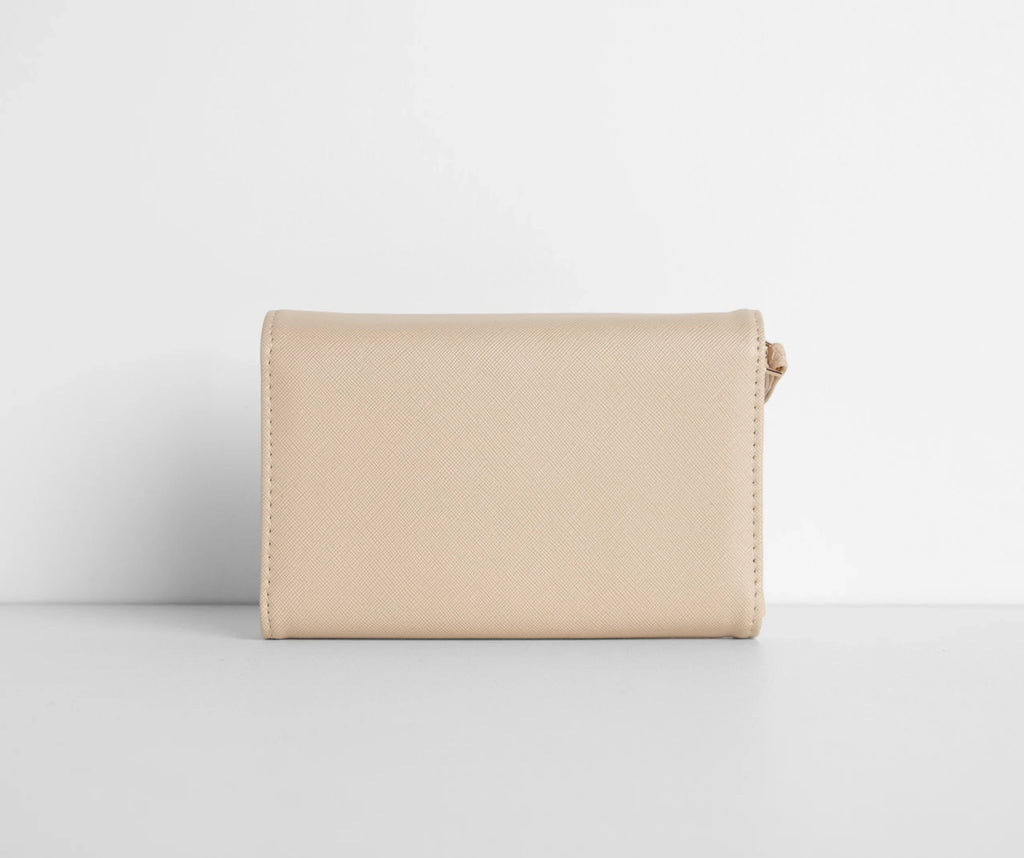 Simply Chic And Sleek Wallet